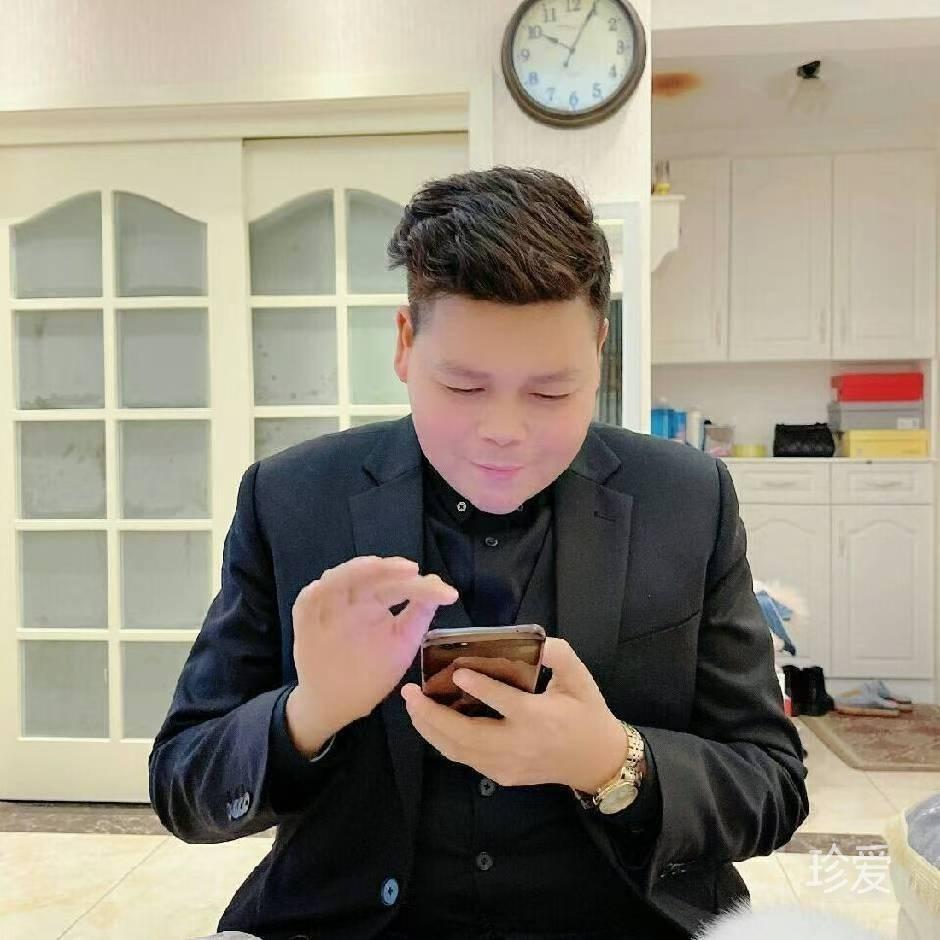 恒步装饰设计小吴