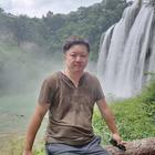 不甘寂寞的小鯉魚