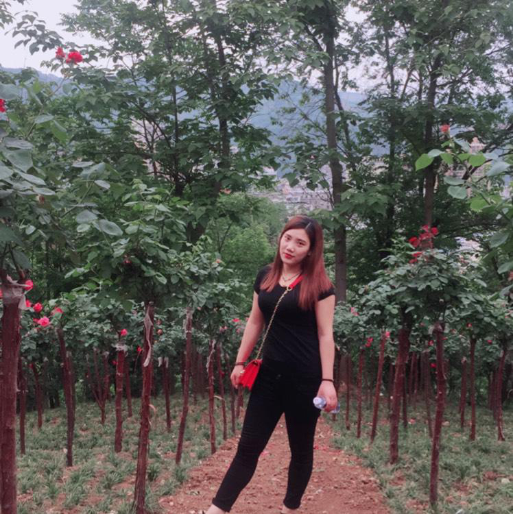 一個范兒的妞兒