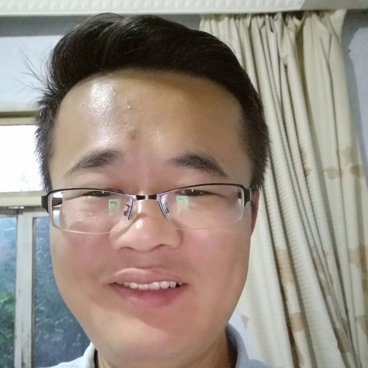 此生只向花低头