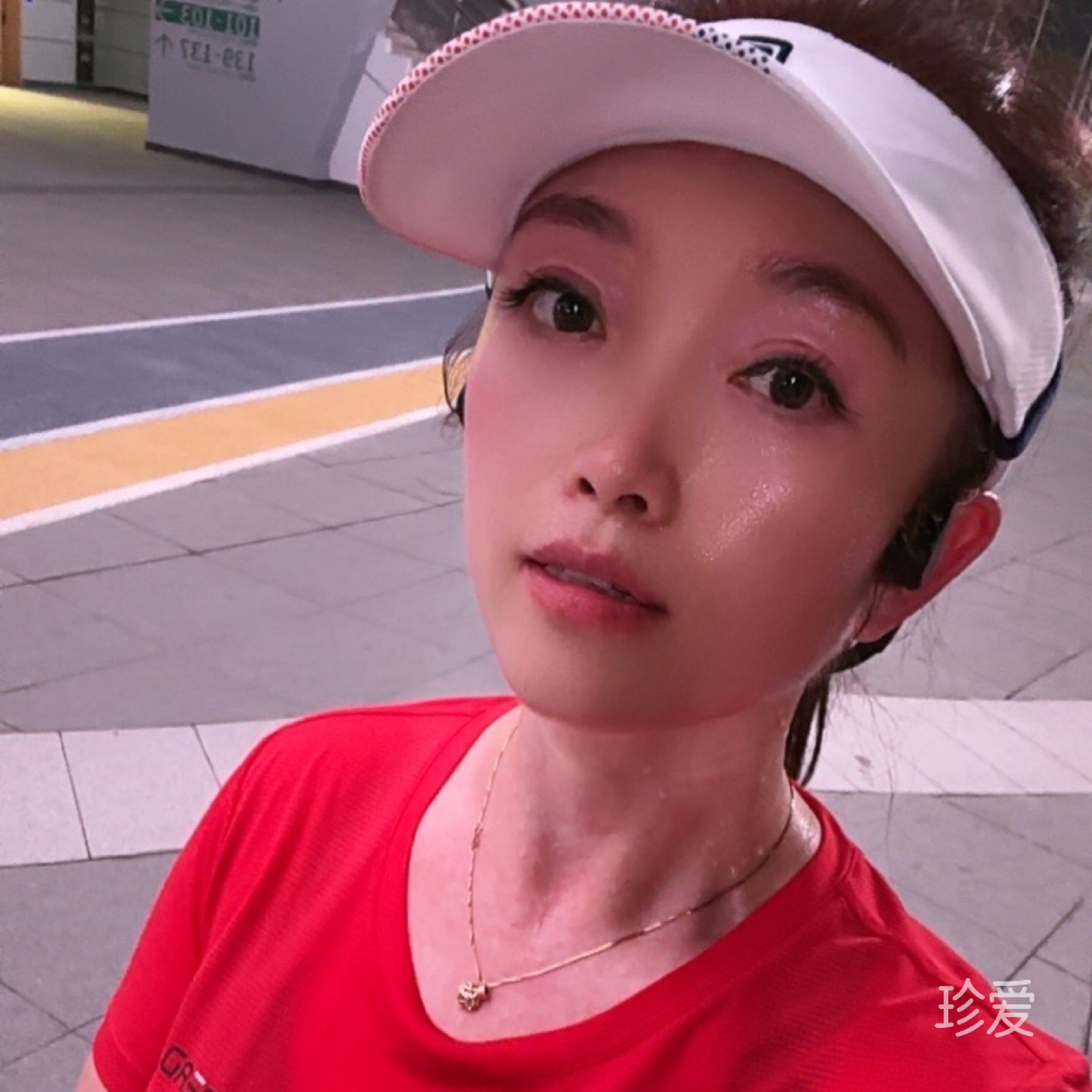 热爱跑步的女生