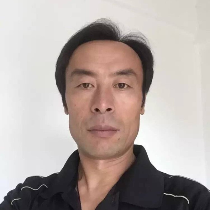 一介布衣染凡塵