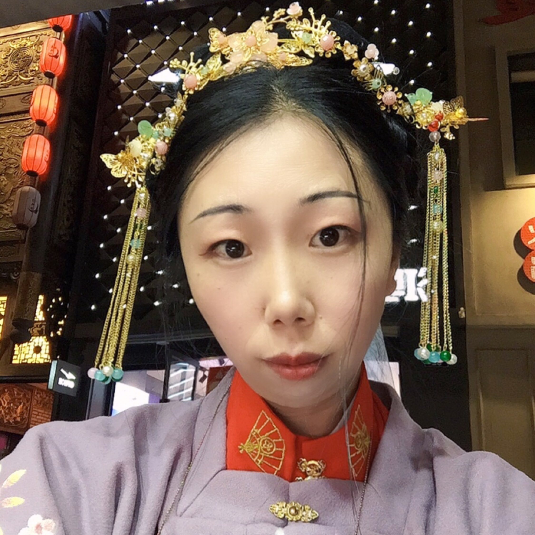 青鸞國風謝紫衣