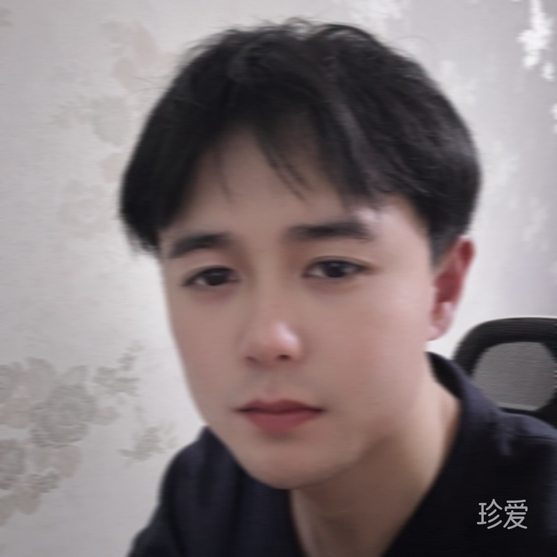 左影尘