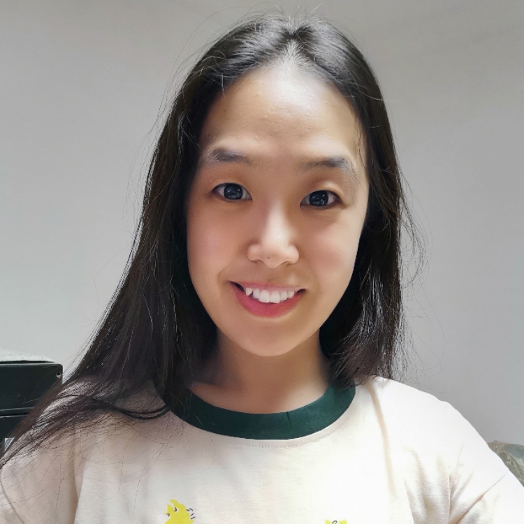 應(yīng)該甜美的笑了