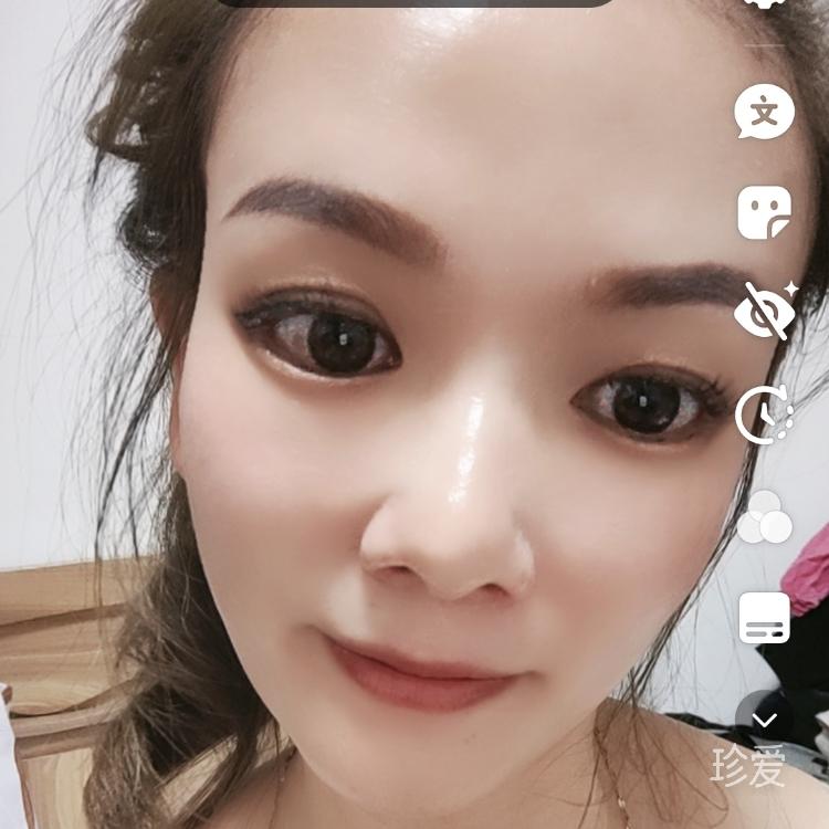 雪一個人的世界