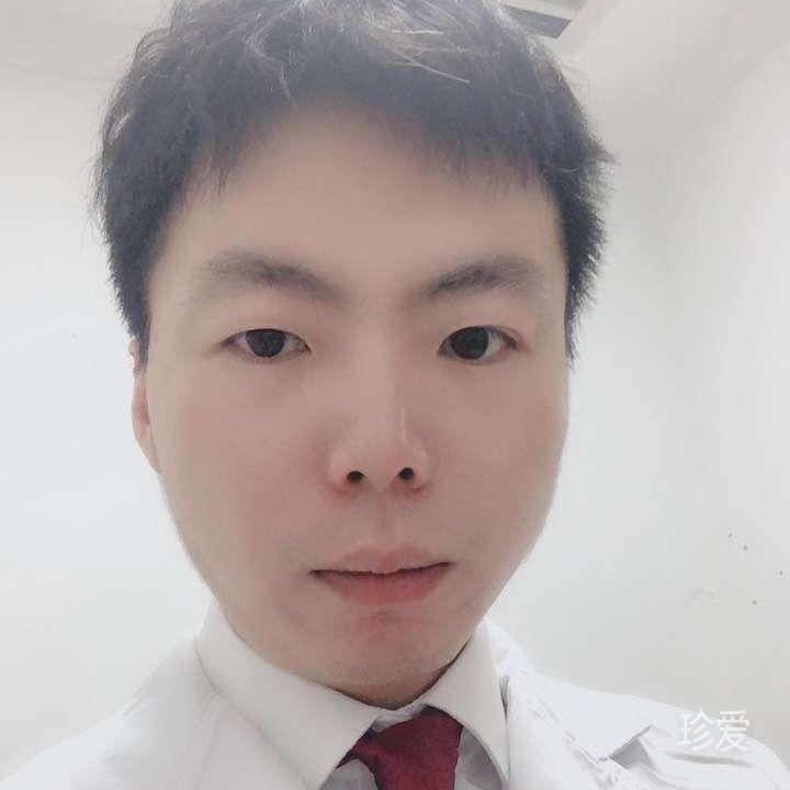 一岁就很帅