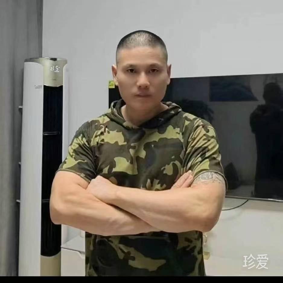 红色石头