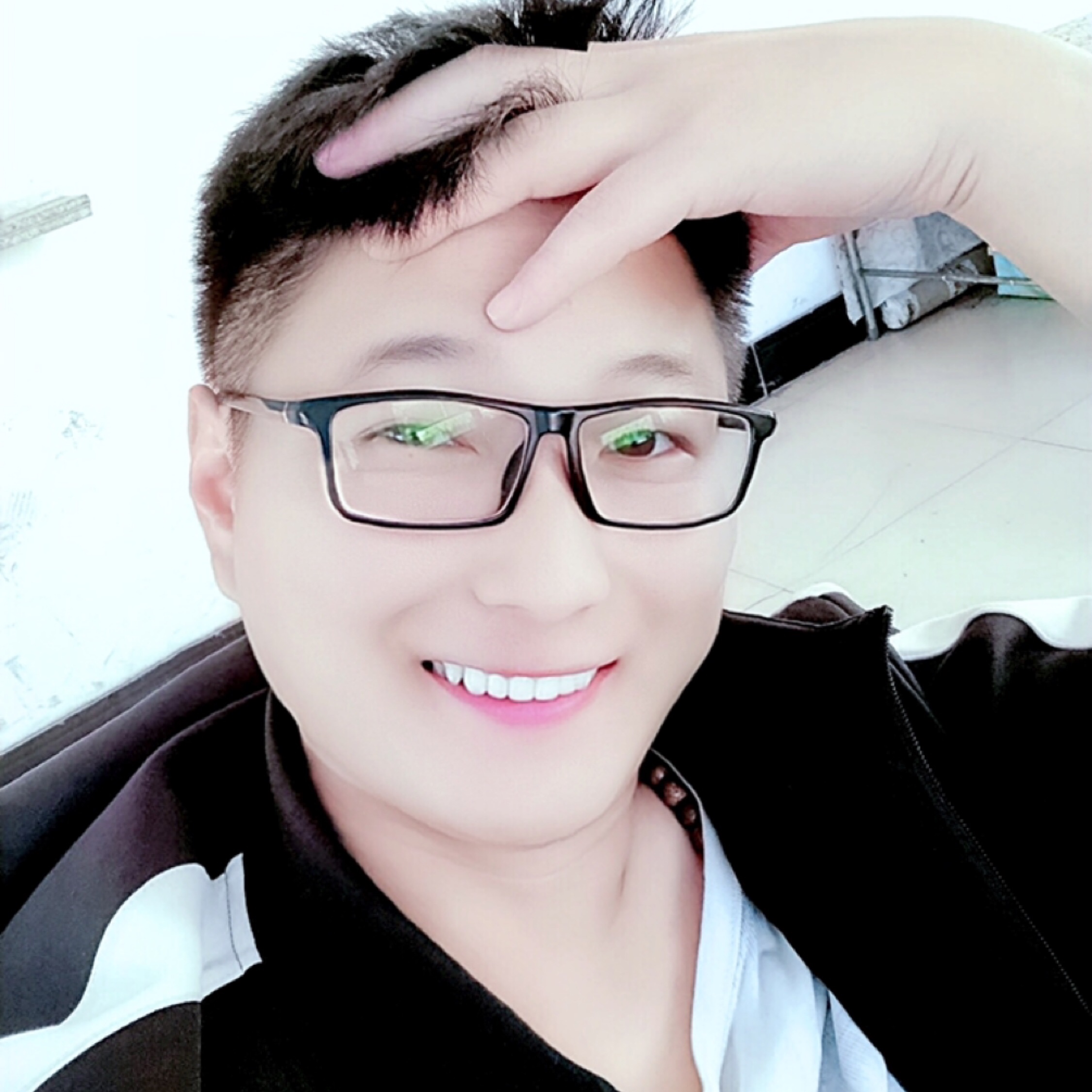 烈酒只配吾温喉