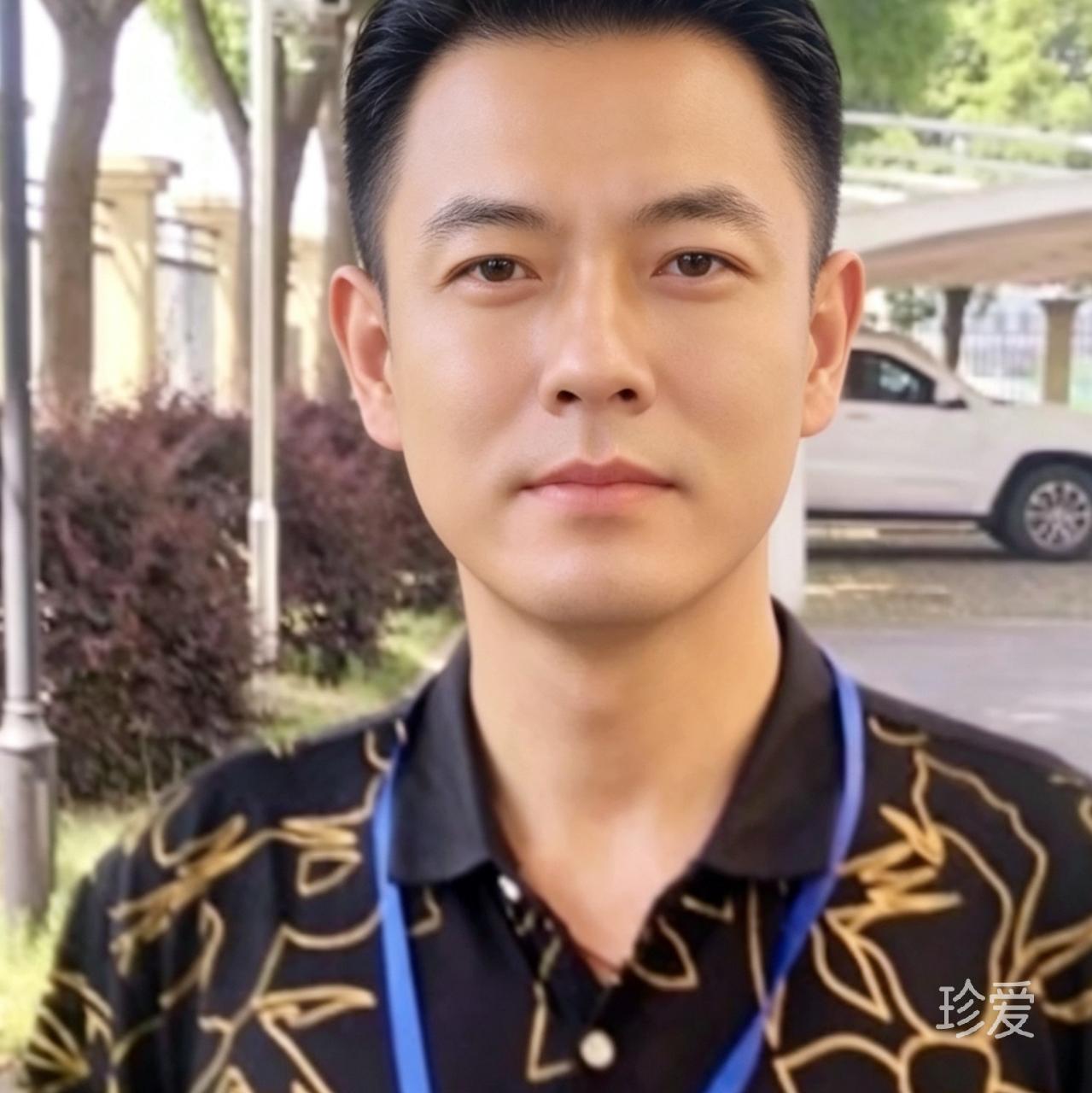携手走人生