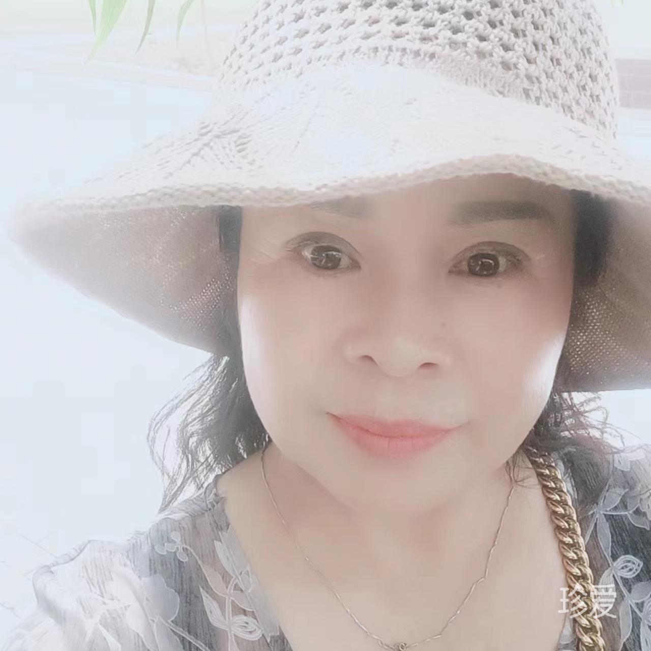 白雪菲菲