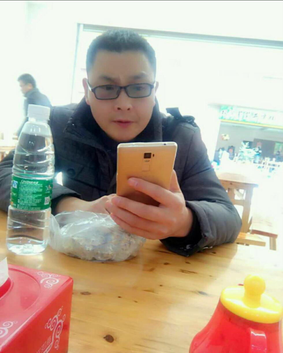 半辈子牵着你的手