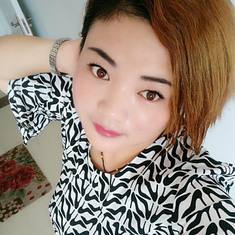 就像荒漠开出寂寞的花