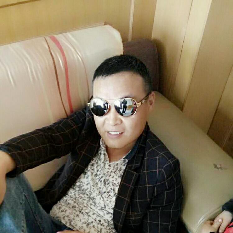 男人看事業(yè)