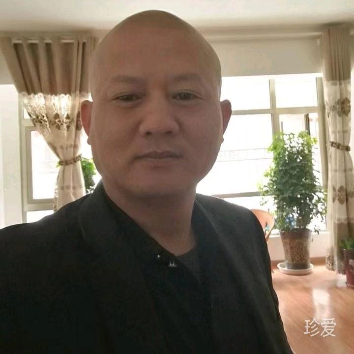 穿过黑暗的岁月