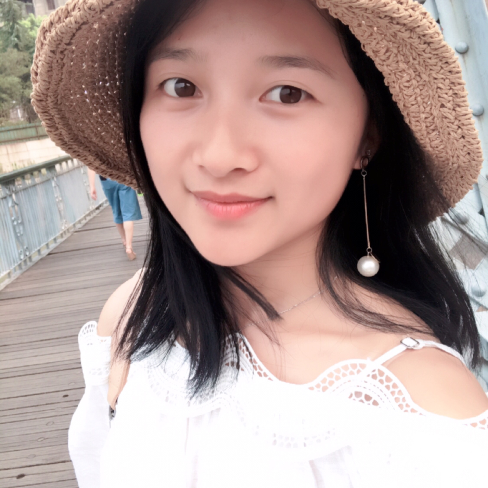 上了年纪的小菇凉