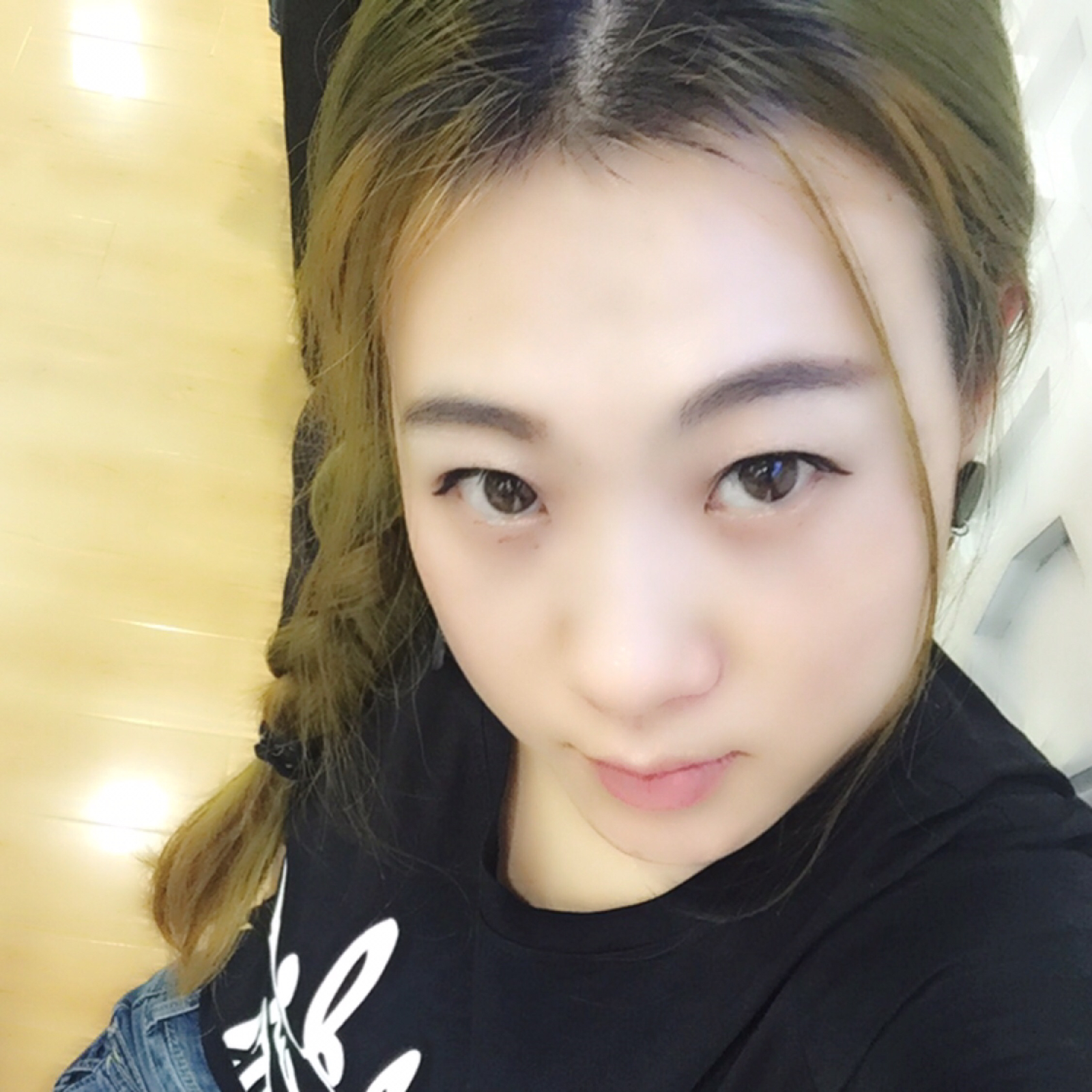 太陽刺眼旳光芒