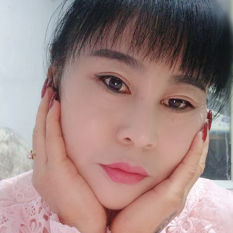 低調(diào)的愛情很美