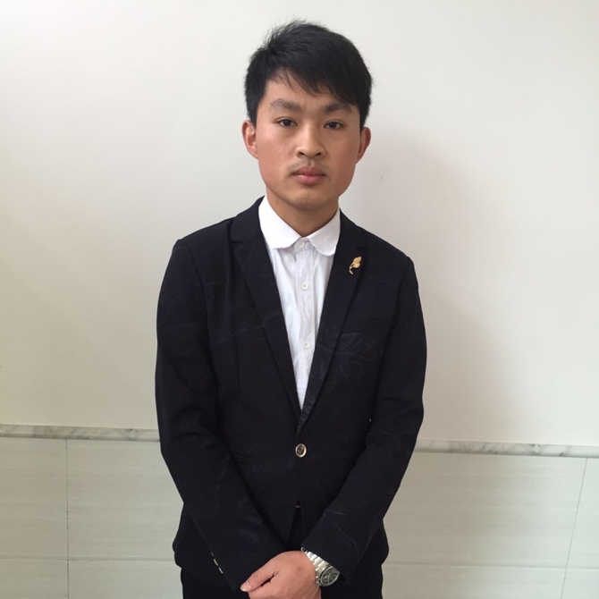 一個尋找開心的人