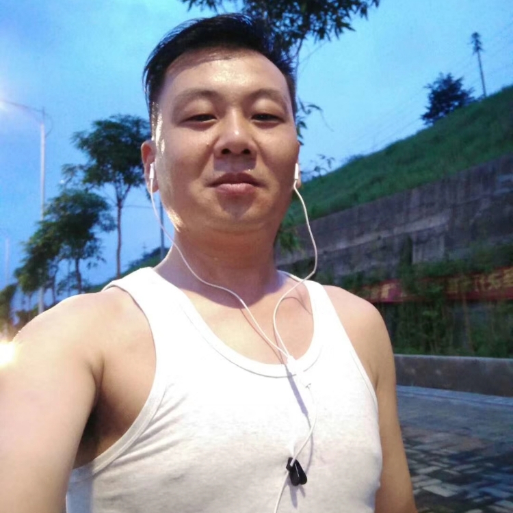 堅(jiān)強(qiáng)奮斗