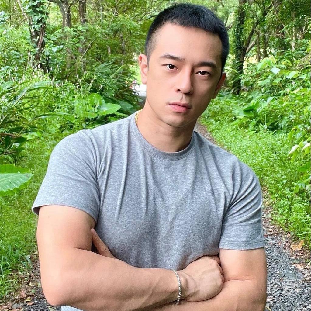 戎装赴山河