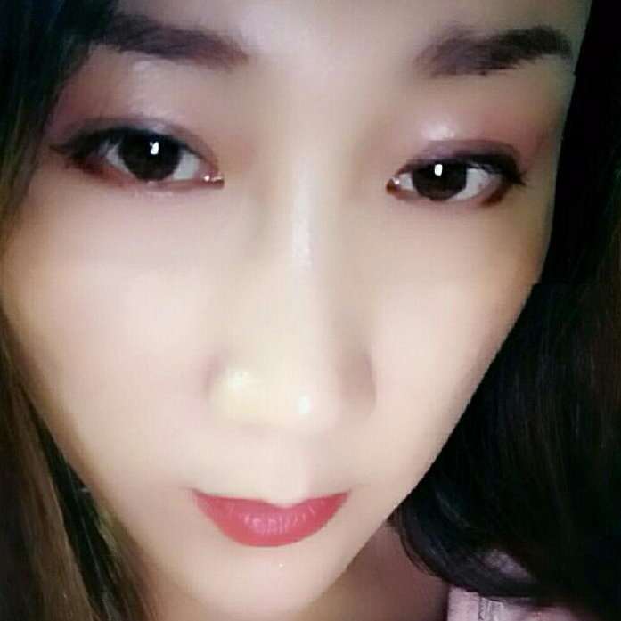 淡淡烟味唇边飘