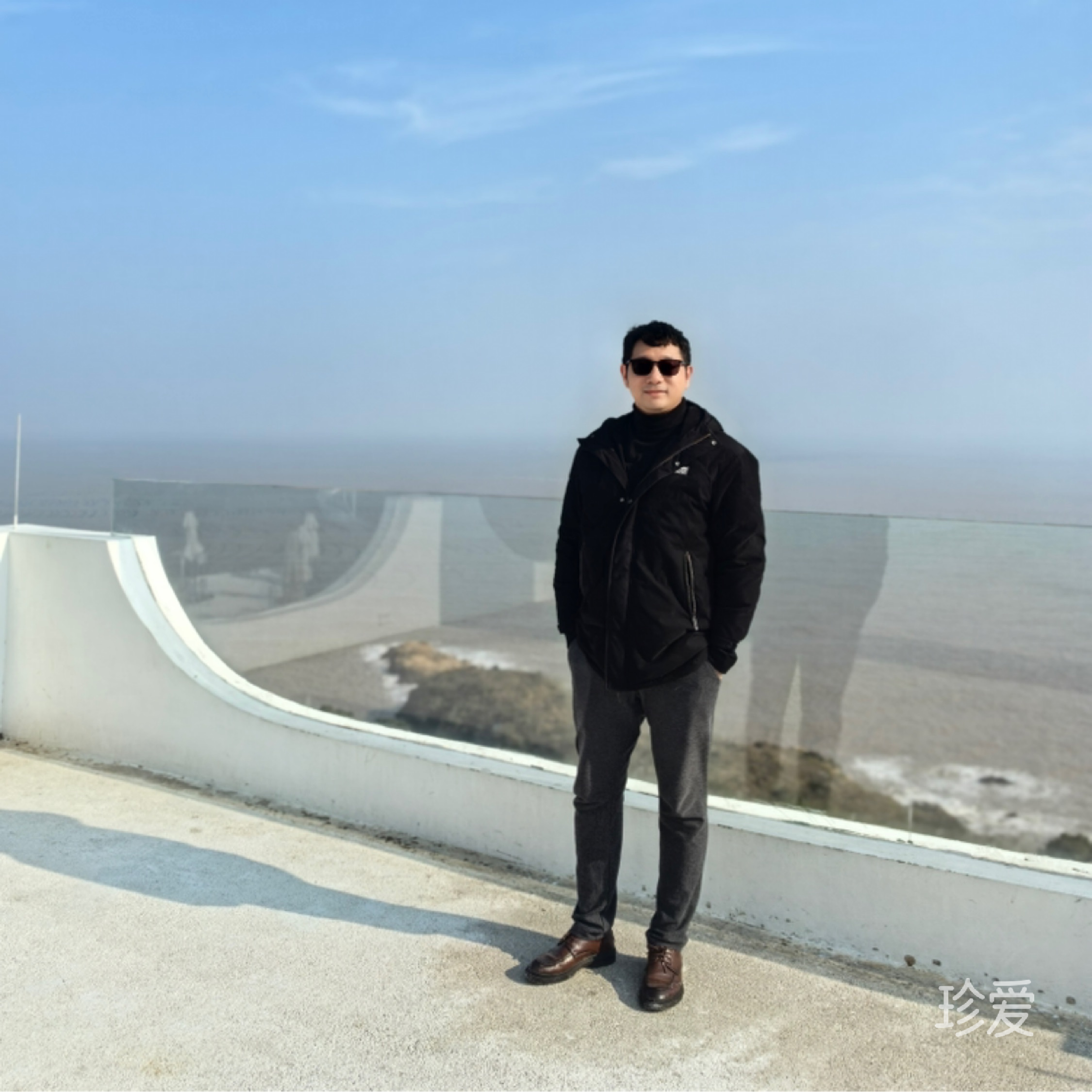 手執(zhí)一壺飲