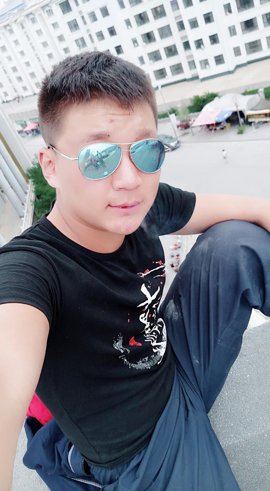 谁伴我浪迹天涯