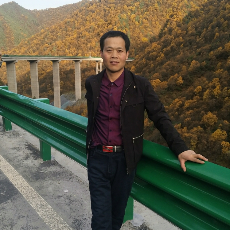 笑嘆紅塵負我心