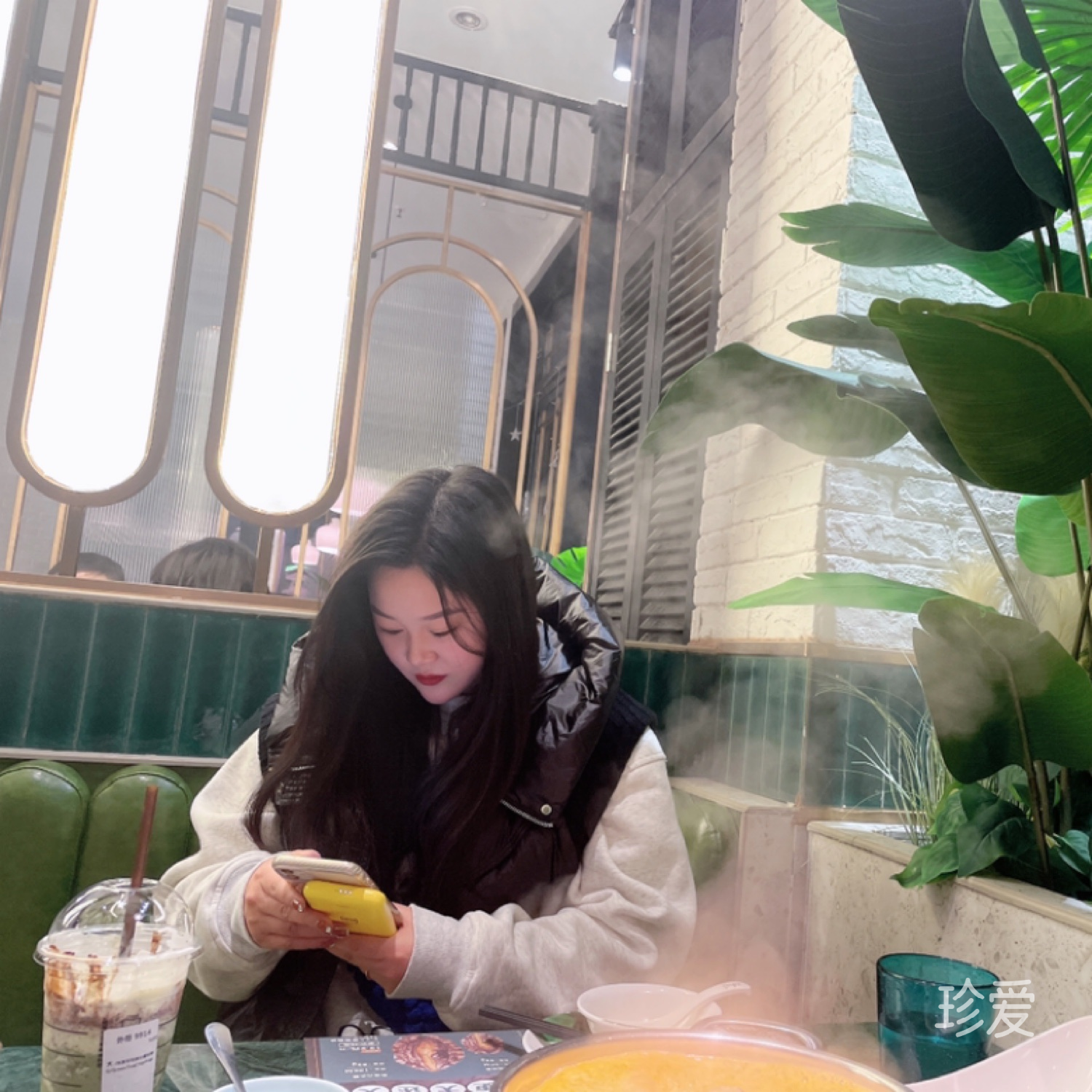 詩(shī)和遠(yuǎn)方