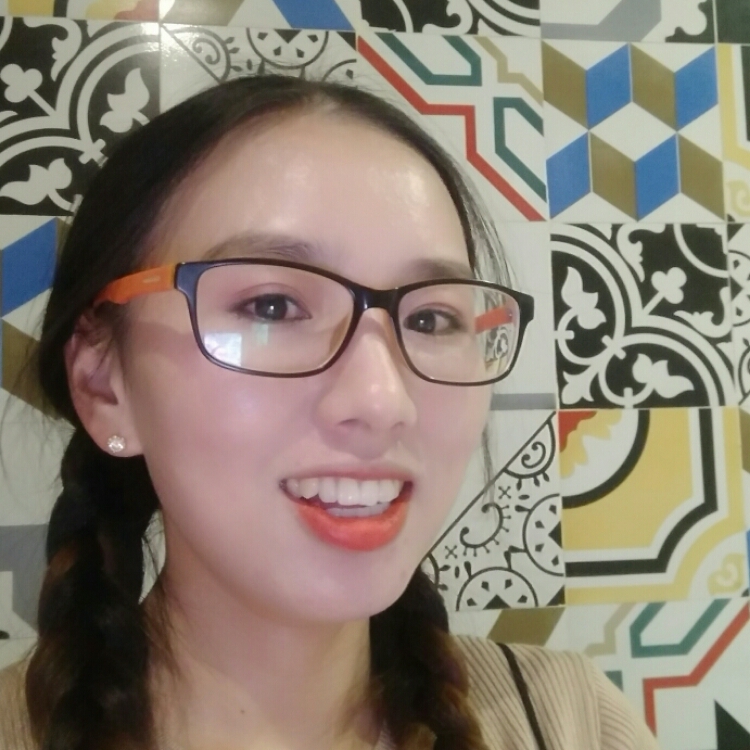 女生
