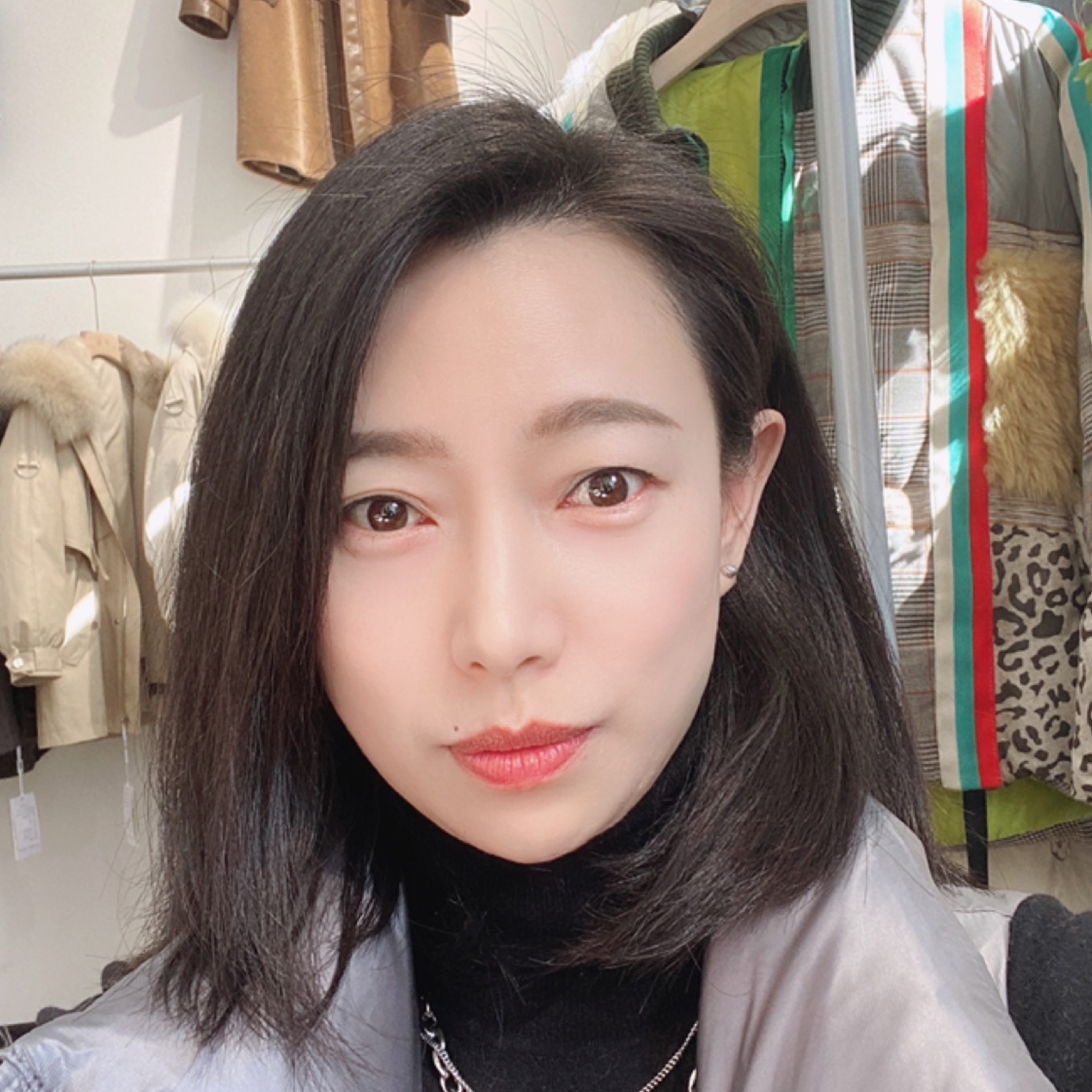 哭泣的百合花朵