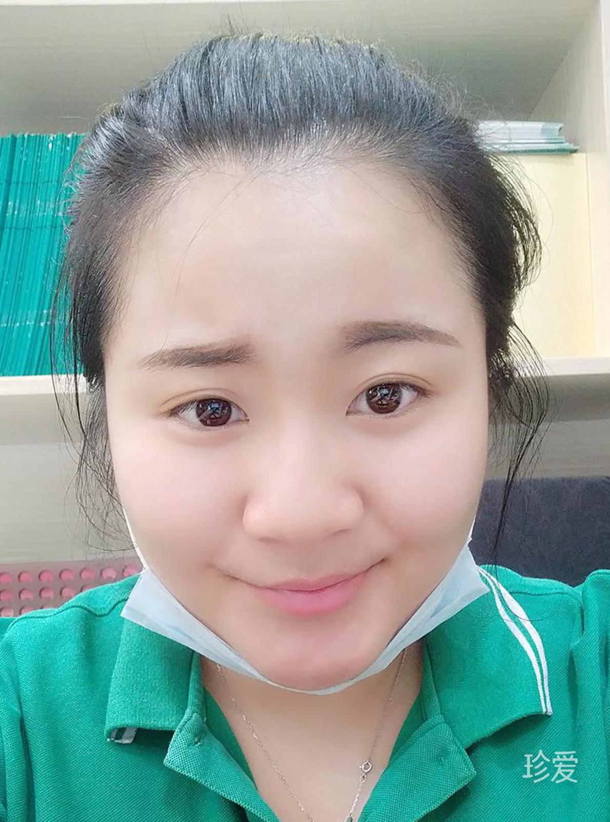 小艾同学