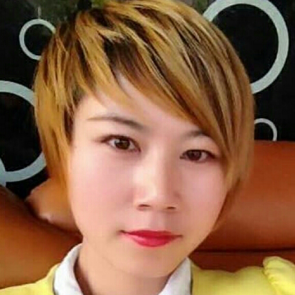 活泼开朗的小翠,,,