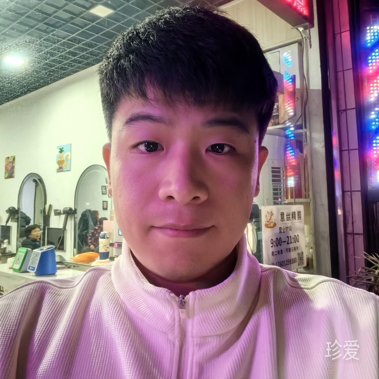阿亮