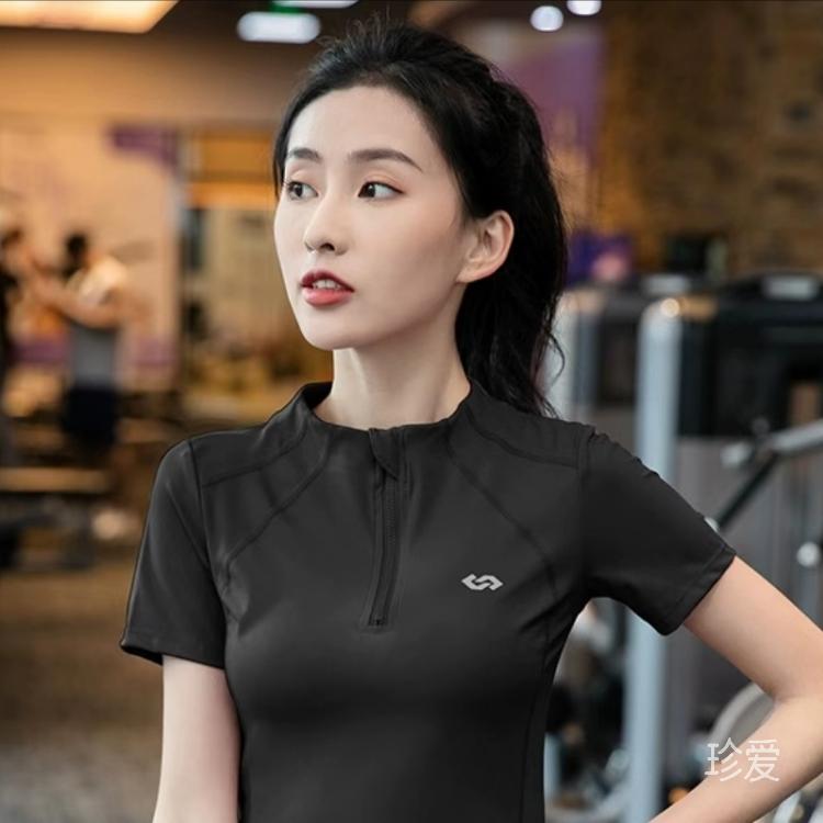 摇曳的百褶裙