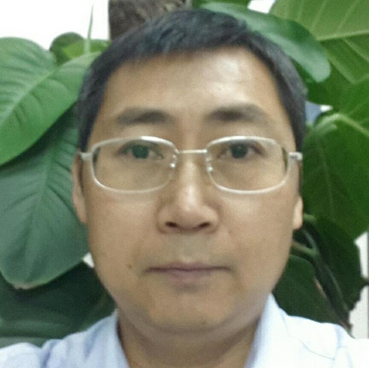 愛(ài)聽(tīng)歌的眼鏡