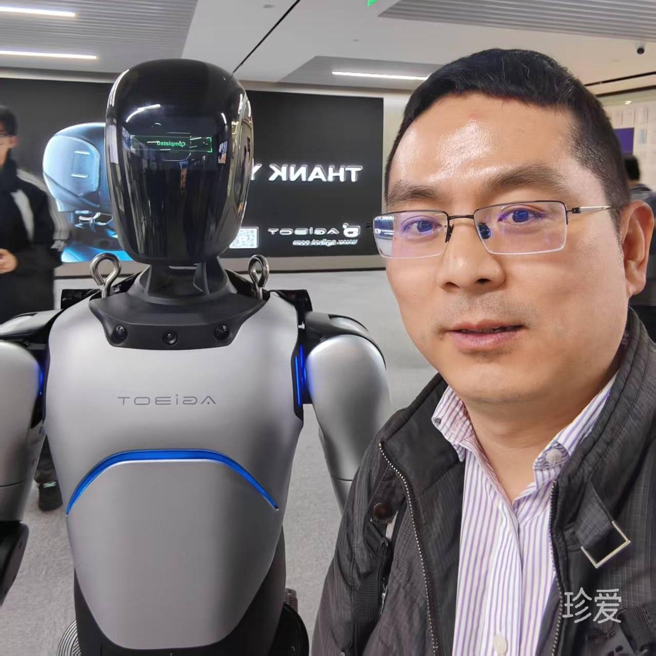 坐着等待你的到来