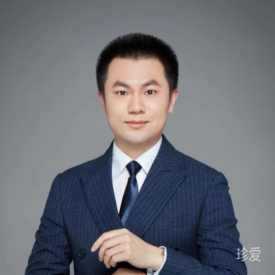 穿上西装很帅
