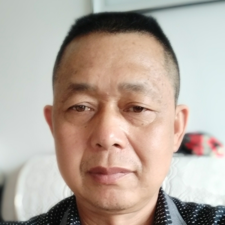 笑问伊人在何方