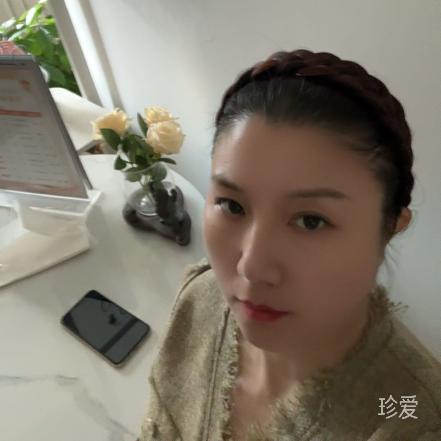 娜娜（武汉）