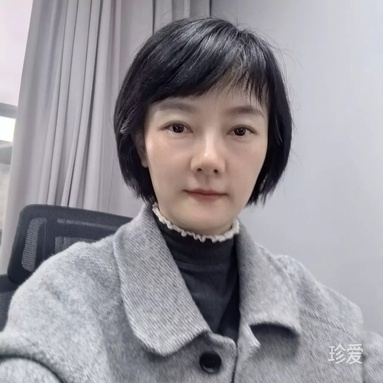 默默