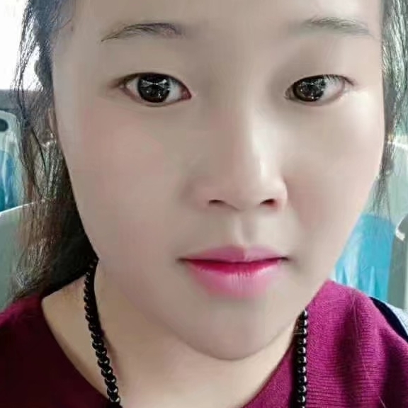 准备冬眠的小胖妞
