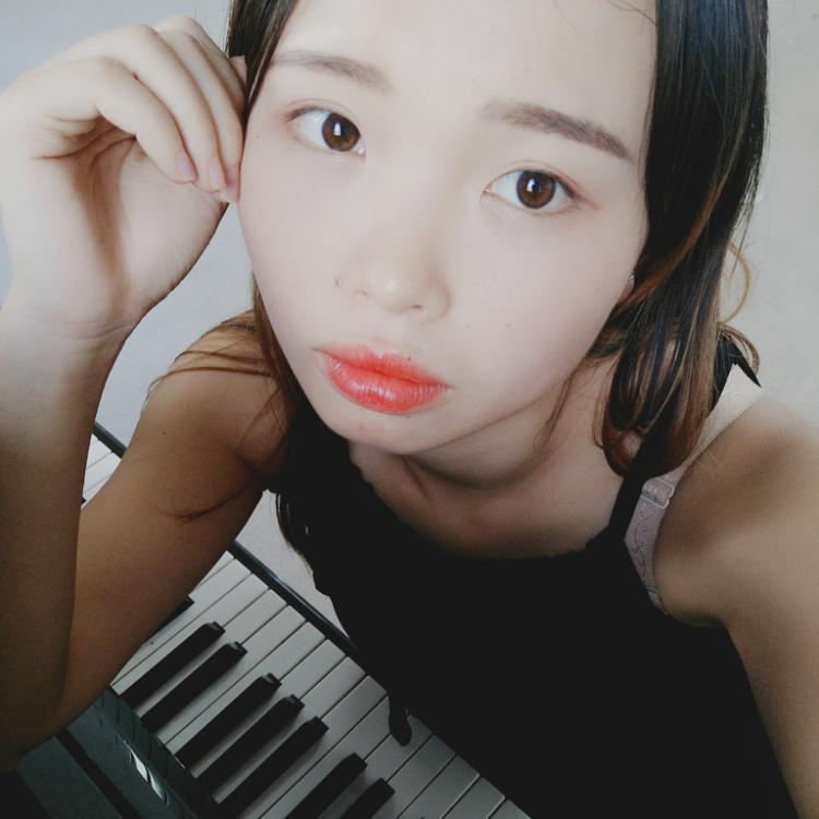 會跳舞的小丫頭