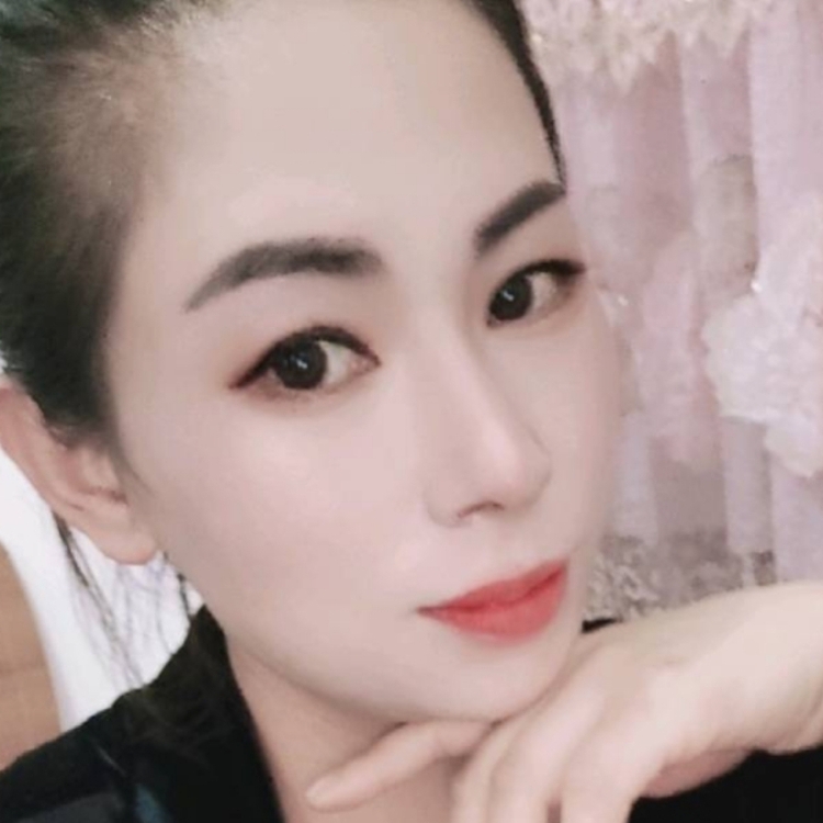 待我長發(fā)及腰