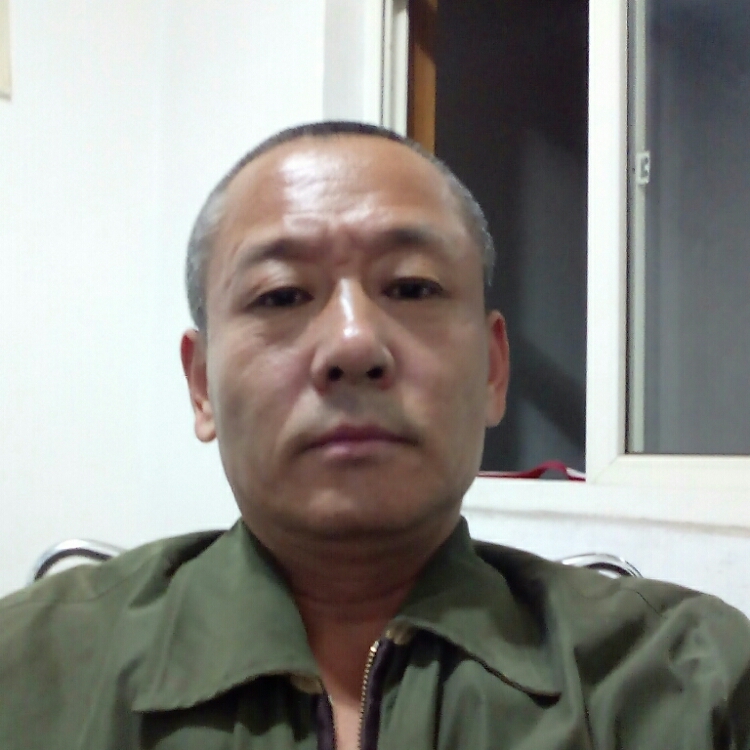 低調(diào)的石頭