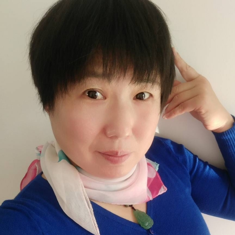 一個(gè)傻傻的小女人