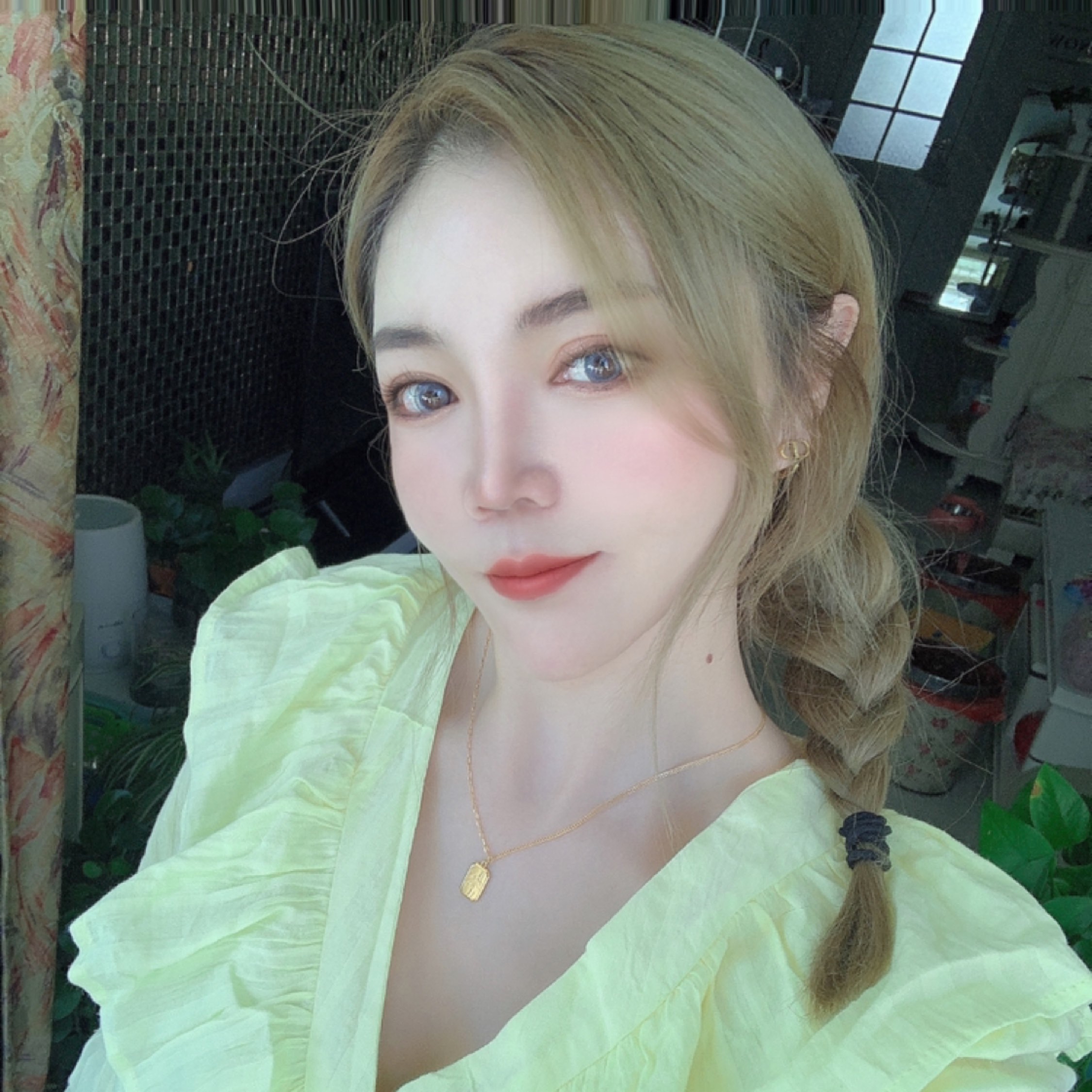 靜靜不愛照鏡子