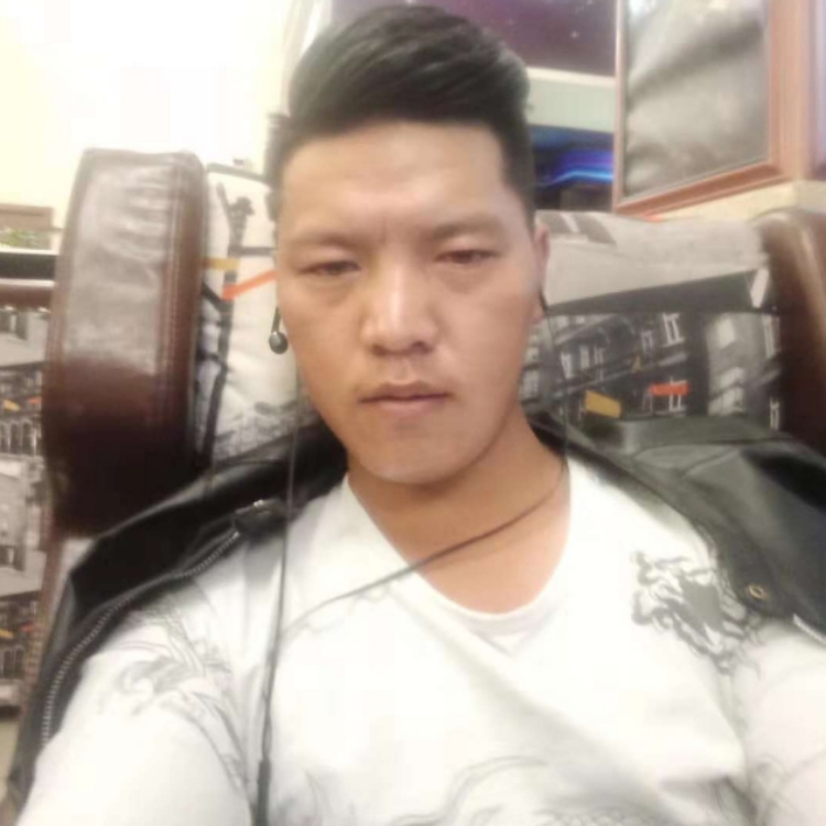 愛到了死不放手