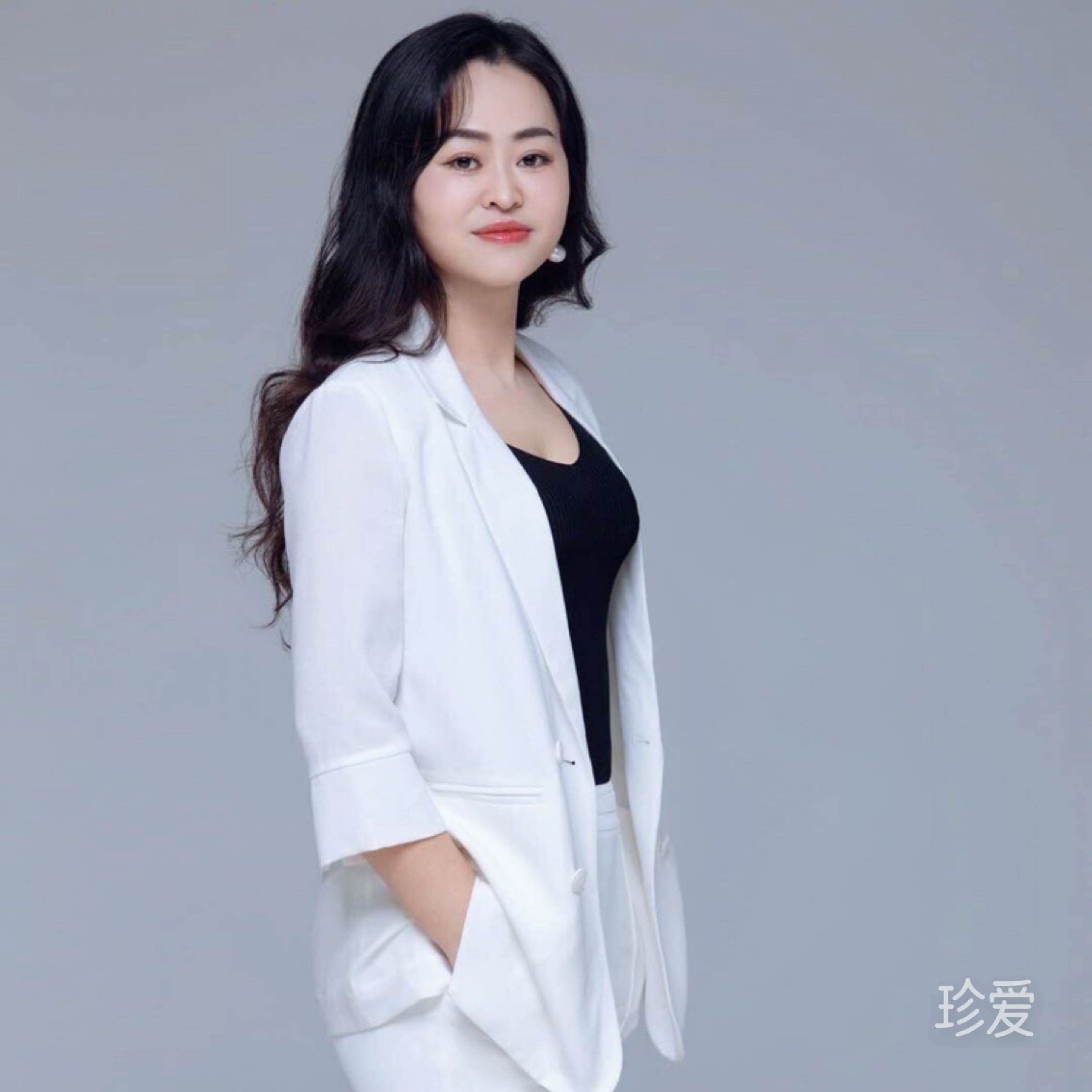 颜施